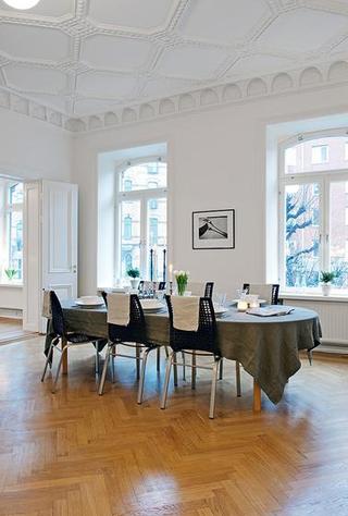 欧式风格公寓舒适餐桌图片