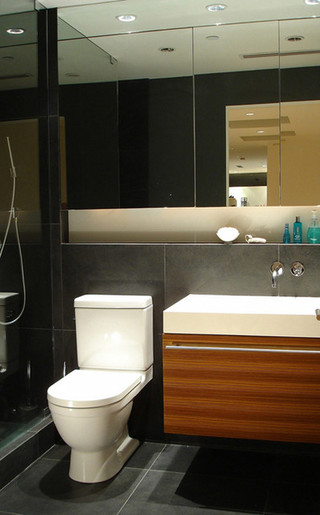现代简约风格一层半小别墅实用客厅2013卫生间装修效果图