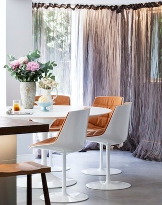 现代简约风格卧室复式公寓大气家用餐桌图片