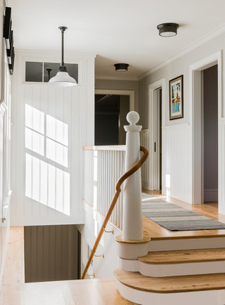 现代欧式风格300平别墅大方简洁客厅复式楼楼梯效果图