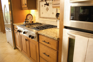 现代欧式风格大气4平方厨房橱柜安装图