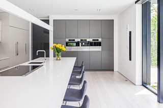 现代简约风格3层别墅舒适4平米小厨房装修图片