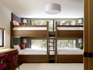 简约风格三层平顶别墅卧室温馨实木高低床图片