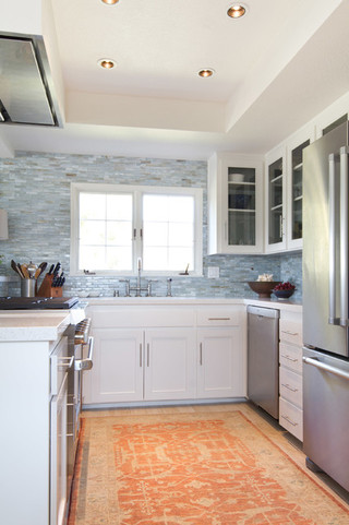 现代简约风格厨房一层半别墅客厅简洁装修图片