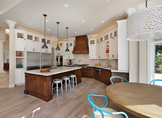 现代简约风格300平别墅大方简洁客厅半开放式厨房装修
