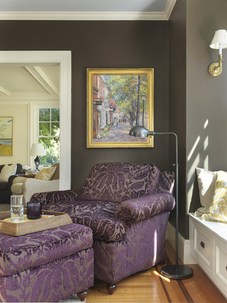 欧式风格一层半别墅舒适卧室紫色单人沙发图片