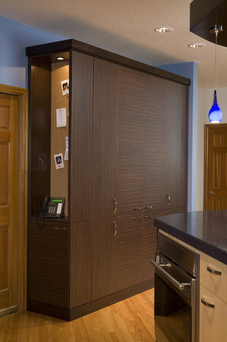欧式风格家具三层平顶别墅咖啡色橱柜类效果图