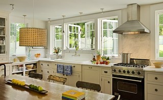 欧式风格客厅一层别墅及舒适半开放式厨房设计图