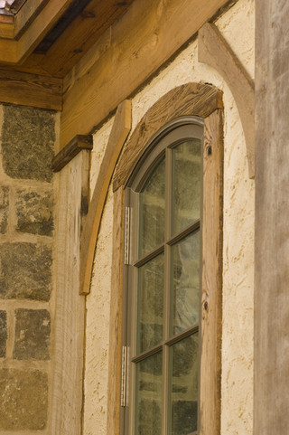 美式乡村风格三层半别墅浪漫婚房布置客厅窗户效果图
