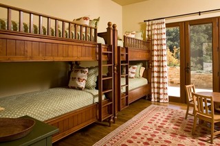 美式乡村风格三层连体别墅浪漫婚房布置卧室床头效果图