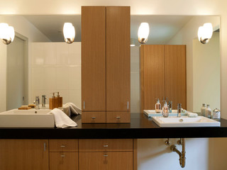 现代美式风格三层小别墅卧室温馨实木浴室柜效果图