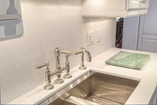 现代简约风格厨房三层别墅大气洗手台效果图