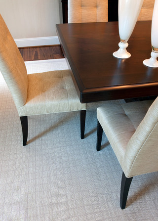现代美式风格一层别墅客厅简洁宜家椅子图片