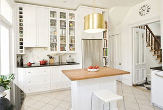 现代欧式风格三层平顶别墅大气4平米小厨房效果图