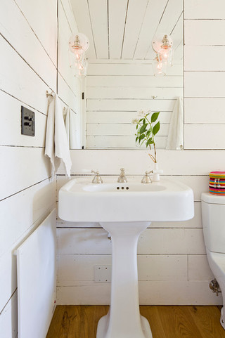 美式风格卧室一层别墅现代简洁卫浴用品设计