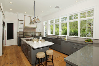 美式风格一层半小别墅温馨欧式开放式厨房设计图纸