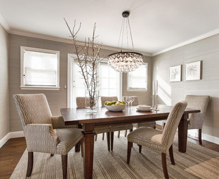 美式风格三层别墅及温馨客厅红木家具餐桌图片