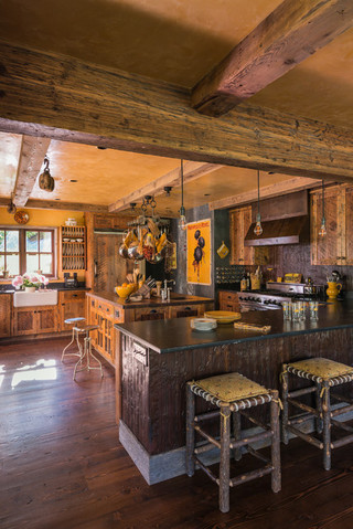 古典家具原木色家居开放式厨房客厅设计