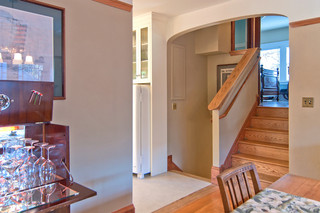 小公寓简约时尚实木楼梯设计图