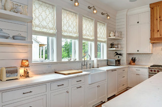 现代简约风格厨房大气白色橱柜开放式厨房餐厅装修