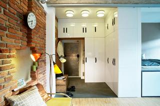 现代简约风格单身公寓简洁玄关设计图