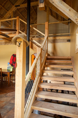 欧式风格客厅50平复式楼欧式豪华实木楼梯设计图
