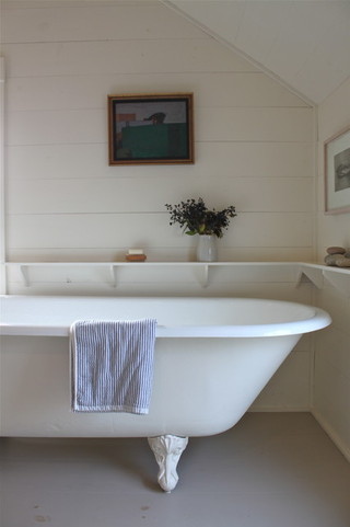 现代简约风格客厅单身公寓厨房简洁独立式浴缸效果图