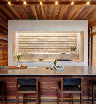 现代欧式风格2层别墅唯美实木圆餐桌效果图