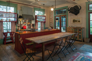 现代美式风格海边别墅唯美厨房餐厅一体装修效果图