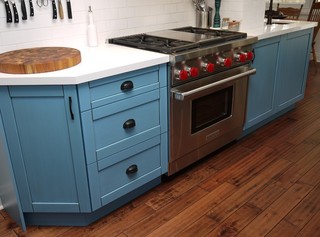 蓝色的整体厨房 你敢尝试嘛