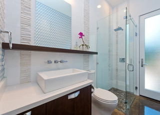 现代简约风格卫生间三层双拼别墅豪华客厅2014年卫生间装修效果图