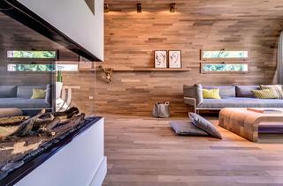 东南亚风格公寓舒适原木色客厅改造