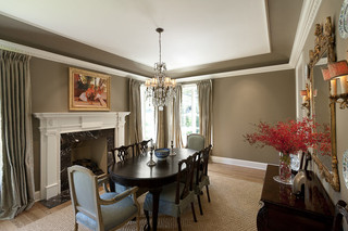 美式风格一层半别墅客厅简洁实木餐桌效果图
