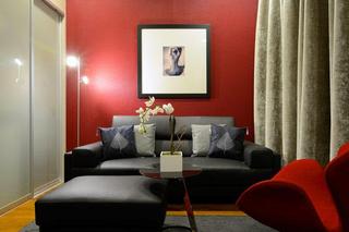 现代简约风格跃层简洁小客厅装潢