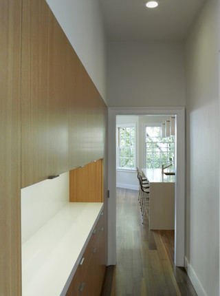 现代简约风格复式公寓卧室温馨设计图