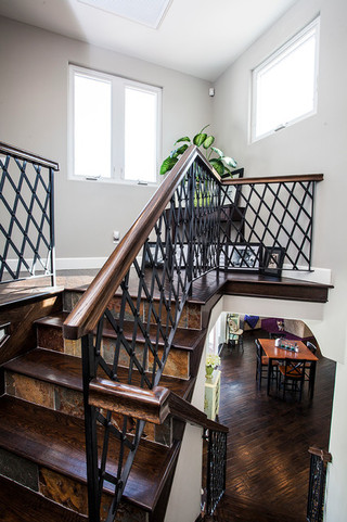现代美式风格一层半小别墅小清新大理石楼梯设计图纸