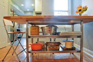 美式乡村风格卧室三层小别墅简单温馨红木餐桌效果图