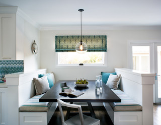 现代北欧风格三层连体别墅大气餐桌桌布图片