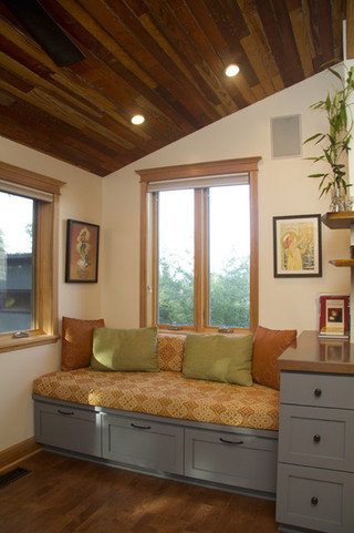 现代美式风格一层别墅温馨客厅单人沙发床图片