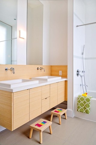 现代简约风格3层别墅客厅简洁3平米卫生间设计图