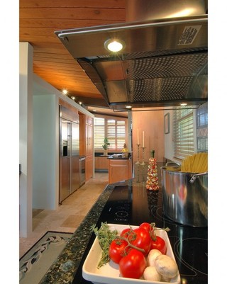 美式风格客厅2013别墅简单温馨半开放式厨房设计图