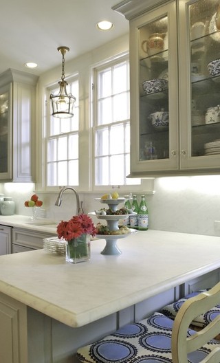 现代美式风格一层半别墅豪华厨房红木餐桌图片