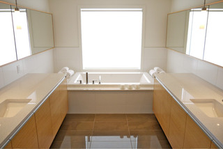 现代简约风格卧室小复式装修效果现代时尚按摩浴缸效果图