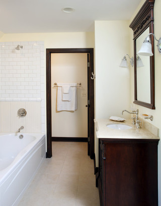 现代简约风格客厅复式公寓装修 黑白20万以上整体卫浴装修图片