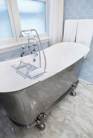 现代简约风格卧室美式别墅时尚简约独立式浴缸效果图