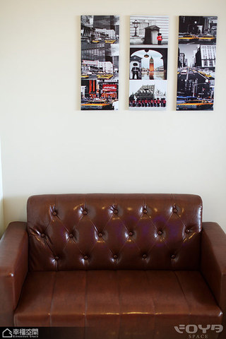 现代简约风格超小户型实用沙发背景墙设计图
