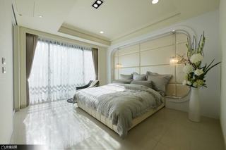 新古典风格别墅温馨卧室装修图片