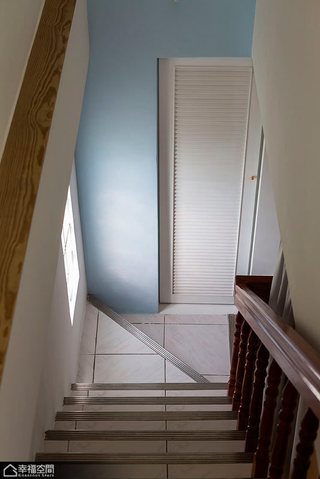 地中海风格舒适楼梯旧房改造设计图