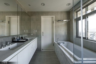 美式风格古典整体卫浴旧房改造设计图