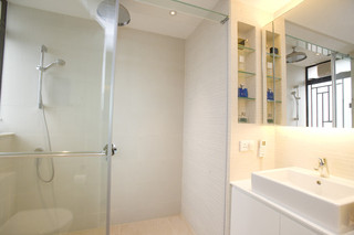 现代简约风格经济型140平米以上淋浴房定做